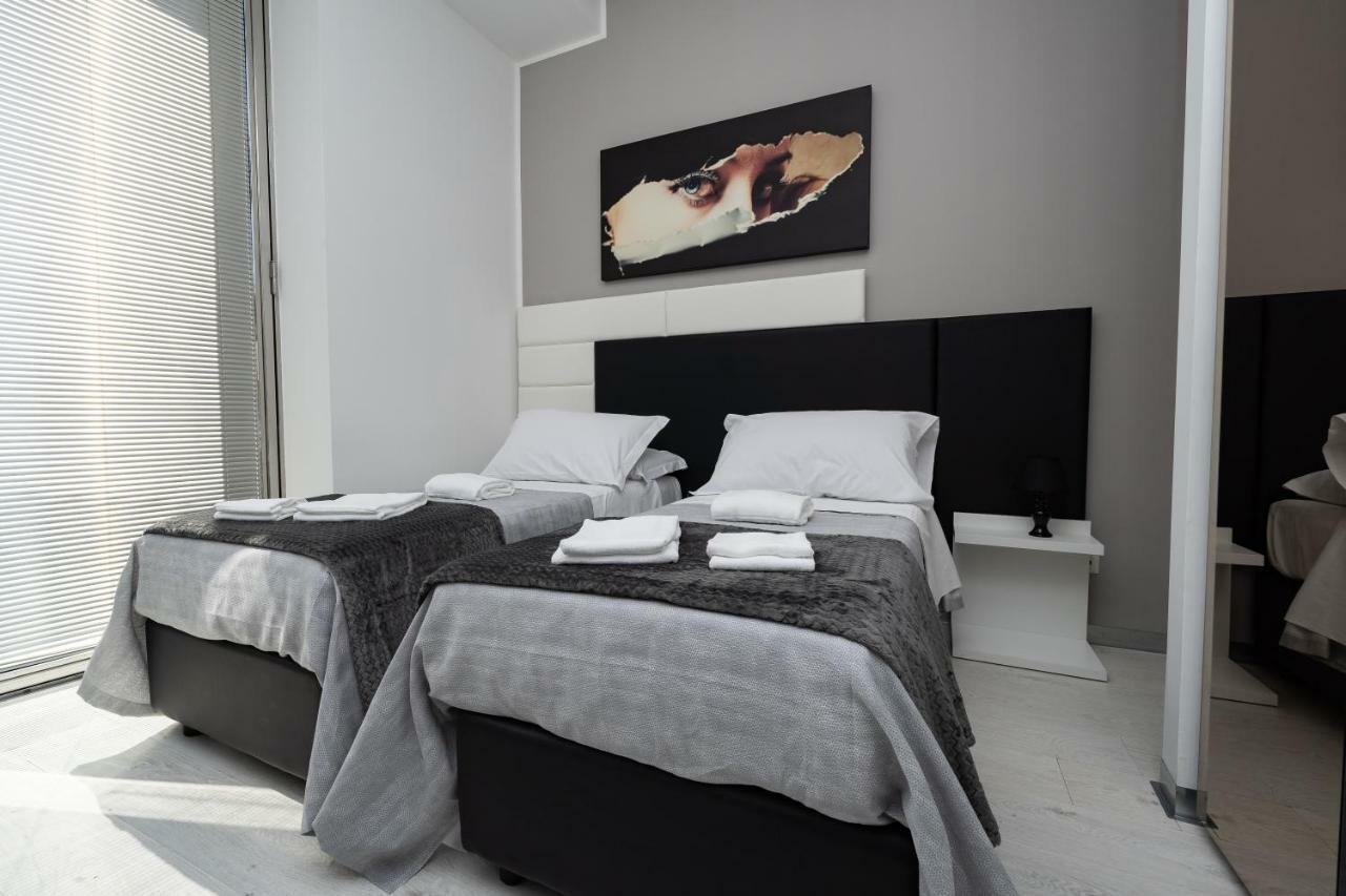 White Rooms Reggio di Calabria Dış mekan fotoğraf