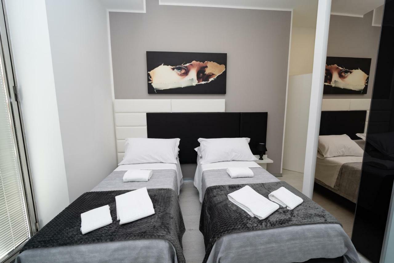 White Rooms Reggio di Calabria Dış mekan fotoğraf